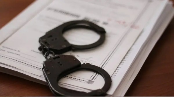 В Кудрово женщина сдала полиции коллегу, находящегося в розыске за разбой в Крыму