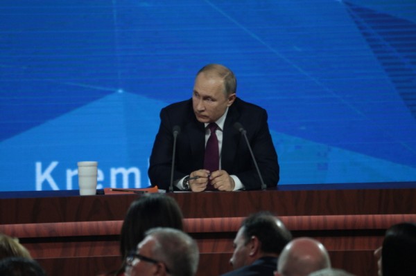 Владимир Путин посетит экономический форум в Петербурге Владимир Путин посетит экономический форум в Петербурге