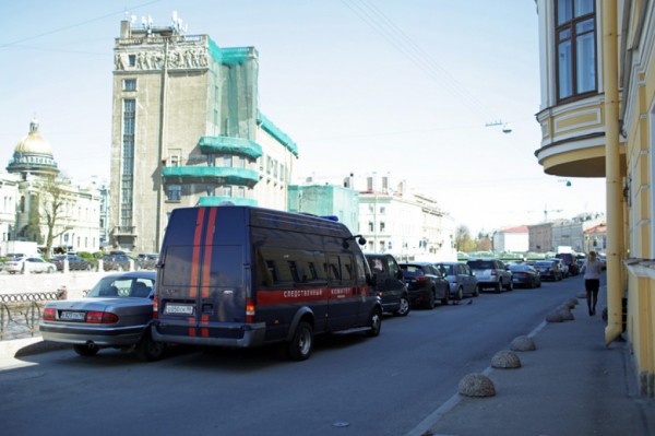 Задержана приезжая за нападение на полицейского в Петербурге