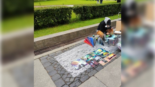 В центре Петербурга устранили более 10 точек незаконной торговли В центре Петербурга устранили более 10 точек незаконной торговли