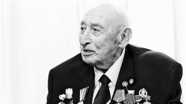 Ветеран ВОВ Зиновий Меркин умер на 102-м году жизни Ветеран ВОВ Зиновий Меркин умер на 102-м году жизни