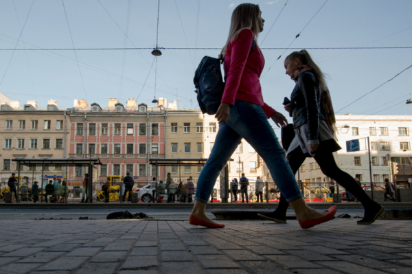 Каждый пятый петербуржец предпочел бы путешествия работе
