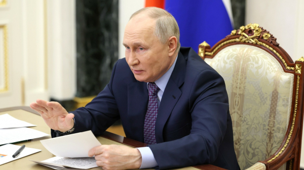 Вступит в силу с сентября: Путин подписал закон о наказании за поиск экстремистских материалов