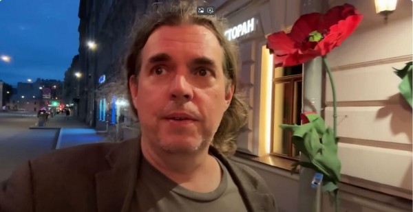 Американский блогер остался под большим впечатлением от ночного Петербурга Американский блогер остался под большим впечатлением от ночного Петербурга