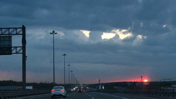Между развязками КАД с Московским и Таллинским шоссе до конца месяца введут ограничения