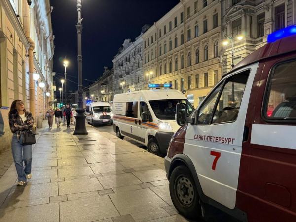 Балки и мешки: появились первые фото обрушенной квартиры в доме на Невском проспекте&nbsp;