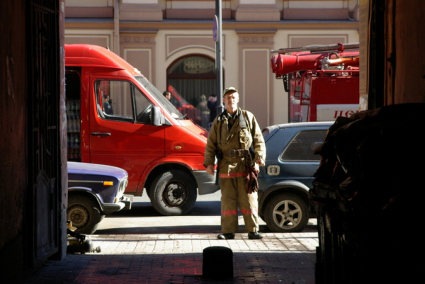 Два человека госпитализированы после возгорания автомобиля в Выборгском районе Два человека госпитализированы после возгорания автомобиля в Выборгском районе