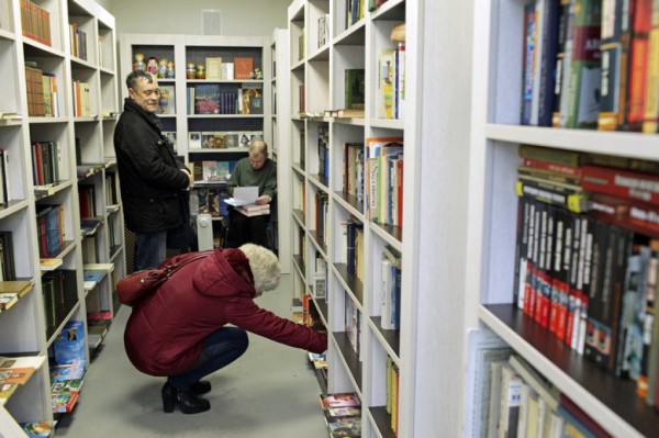 В центре Петербурга философский книжный магазин столкнулся с наплывом шумных компаний В центре Петербурга философский книжный магазин столкнулся с наплывом шумных компаний