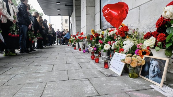 В Театре имени Пушкина простились с режиссером Юрием Бутусовым В Театре имени Пушкина простились с режиссером Юрием Бутусовым