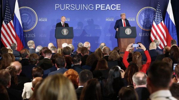 Как проходили переговоры Путина и Трампа. Хроника событий Как проходили переговоры Путина и Трампа. Хроника событий