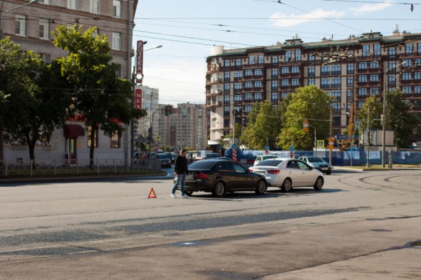 Смертельная авария с участием Hyundai и Porsche произошла на трассе в Ленобласти Смертельная авария с участием Hyundai и Porsche произошла на трассе в Ленобласти