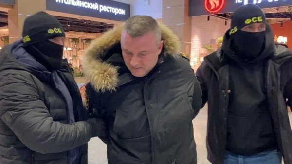 Начальника радиотехнической службы ВМФ Лопатиева осудили на 9 лет за взятки Начальника радиотехнической службы ВМФ Лопатиева осудили на 9 лет за взятки