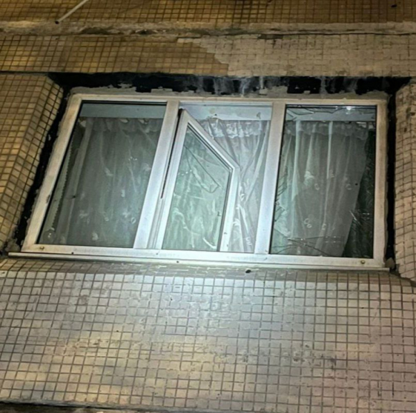 В Петербурге мужчина устроил погром у дома женщины после неудачного свидания В Петербурге мужчина устроил погром у дома женщины после неудачного свидания