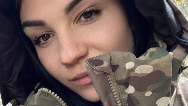 "Три дня провела в коме". С чем столкнулась медик, закрывшая собой бойца "Три дня провела в коме". С чем столкнулась медик, закрывшая собой бойца