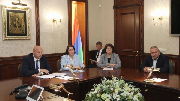 Петербургская трудовая инспекция встретилась с главой республики Карелия