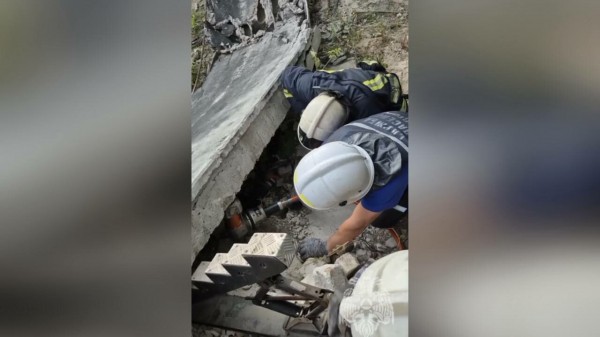 Рухнувший гараж убил 6-летнего ребенка на глазах отца в Нижнем Новгороде Рухнувший гараж убил 6-летнего ребенка на глазах отца в Нижнем Новгороде