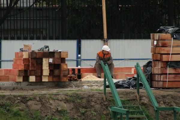В поселке Сухое приостановлено строительство новой школы из-за срыва сроков В поселке Сухое приостановлено строительство новой школы из-за срыва сроков