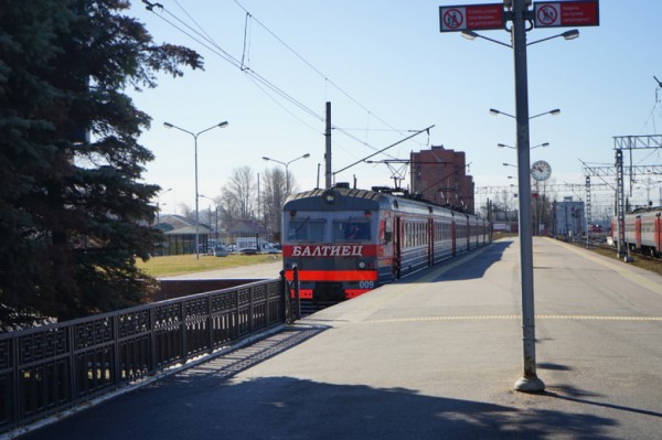 Движение поездов приостановлено после аварии тепловоза в Гатчинском районе Движение поездов приостановлено после аварии тепловоза в Гатчинском районе