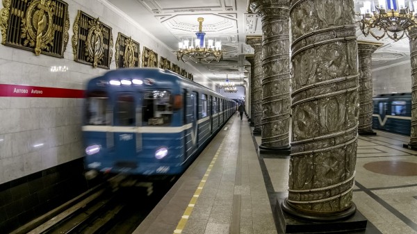 Сбой турникетов в метро Петербурга произошел из-за ошибки в системы оплаты Сбой турникетов в метро Петербурга произошел из-за ошибки в системы оплаты