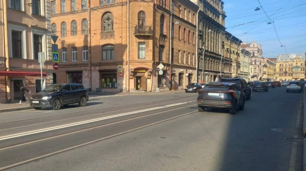 На Колокольной сделают дополнительные пешеходки после замечания прокуратуры На Колокольной сделают дополнительные пешеходки после замечания прокуратуры