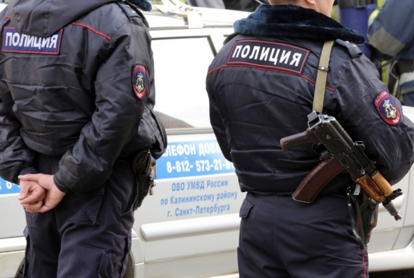 Петербуржцы задержаны в Костроме с крупной партией запрещенных веществ Петербуржцы задержаны в Костроме с крупной партией запрещенных веществ
