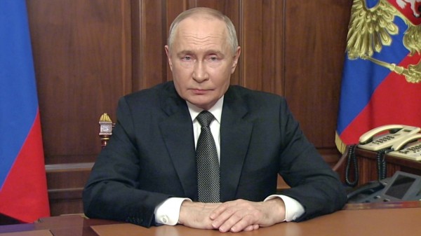 График не предполагает отдыха: в Кремле рассказали о рабочем режиме Путина после возвращения из долгой поездки График не предполагает отдыха: в Кремле рассказали о рабочем режиме Путина после возвращения из долгой поездки