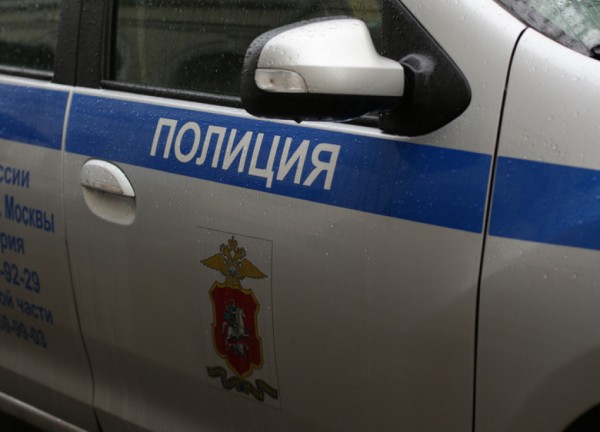 Четверых молодых людей задержали после ночной драки в сквере на Петроградской стороне Четверых молодых людей задержали после ночной драки в сквере на Петроградской стороне