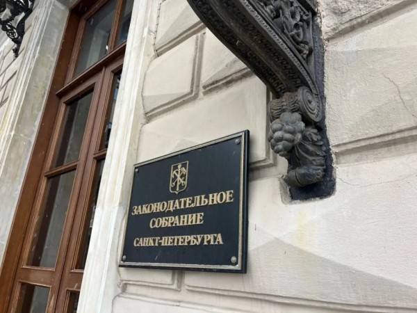 ЗакС Петербурга пересаживается на Xcite и избавляется от старых иномарок ЗакС Петербурга пересаживается на Xcite и избавляется от старых иномарок
