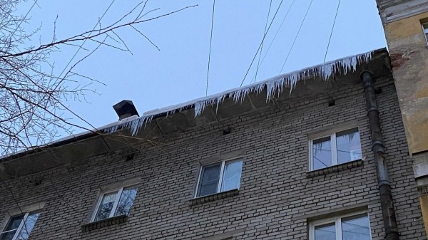 ИИ будет искать сосульки на крышах нежилых домов в Петербурге этой зимой ИИ будет искать сосульки на крышах нежилых домов в Петербурге этой зимой