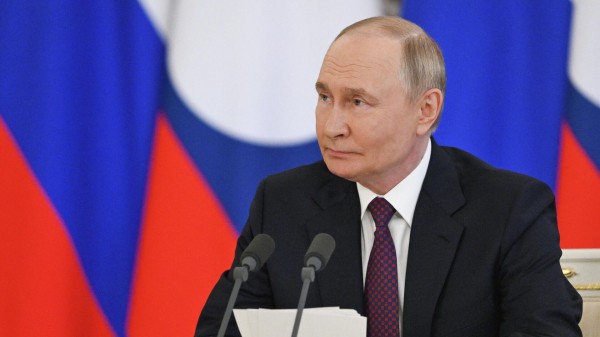 Путин пригласит лидеров СНГ на неформальную встречу в Петербурге в конце года Путин пригласит лидеров СНГ на неформальную встречу в Петербурге в конце года