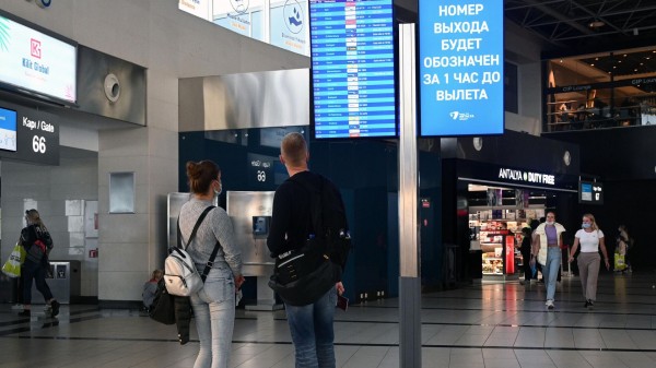В аэропорту Антальи россиянам предложили забрать багаж и сдать дьюти-фри В аэропорту Антальи россиянам предложили забрать багаж и сдать дьюти-фри