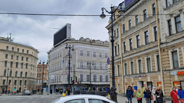 Участников уличной группы из Петербурга арестовали после музыкального перформанса Участников уличной группы из Петербурга арестовали после музыкального перформанса