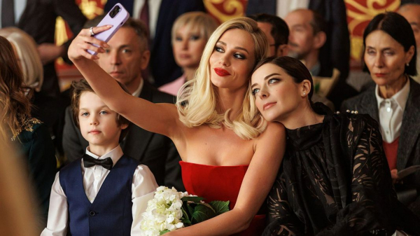 Кап-кап слёзки на платье из ситца: рецензия на сериал &laquo;Москва слезам не верит. Всё только начинается&raquo;