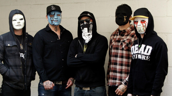Группа Hollywood Undead отложила концерты в России из-за давления общественности Группа Hollywood Undead отложила концерты в России из-за давления общественности