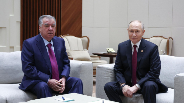 Путин пообещал хорошую культурную программу для лидеров стран СНГ в Петербурге Путин пообещал хорошую культурную программу для лидеров стран СНГ в Петербурге