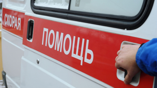 В Петербурге на станции метро "Автово" пассажир упал на рельсы и погиб
