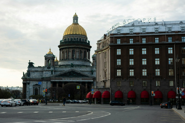 Где в Петербурге посмотреть исторические витражи Где в Петербурге посмотреть исторические витражи
