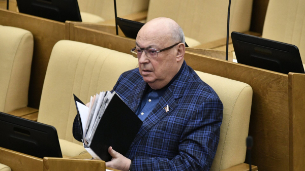 Путин поздравил Ресина с 90-летием и отметил его заслуги