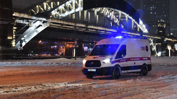 РИА Новости: выпавший из окна в Петербурге мальчик находится в реанимации РИА Новости: выпавший из окна в Петербурге мальчик находится в реанимации