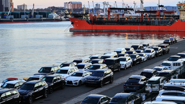 Зиновьев: ушедший из России корейский автопром занимал почти 24% рынка Зиновьев: ушедший из России корейский автопром занимал почти 24% рынка