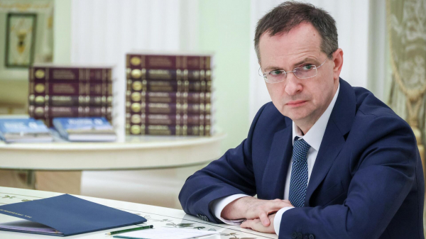 Мединский посоветовал желающим понять РФ иностранцам ехать работать в регионы Мединский посоветовал желающим понять РФ иностранцам ехать работать в регионы