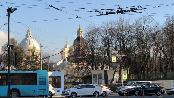 Петербург застыл в 9-балльных пробках перед майскими праздниками Петербург застыл в 9-балльных пробках перед майскими праздниками