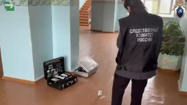 Открывший стрельбу в школе Кубани 9-классник сначала напал на одноклассников Открывший стрельбу в школе Кубани 9-классник сначала напал на одноклассников