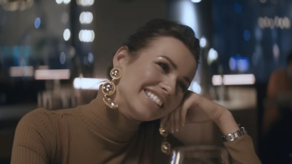 На переехавшего звезду клипа «Девочка-война» в центре Москвы мотоциклиста завели уголовку На переехавшего звезду клипа «Девочка-война» в центре Москвы мотоциклиста завели уголовку