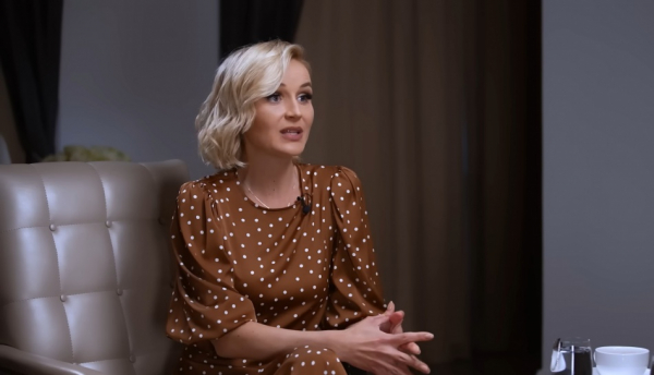 Полина Гагарина поделилась планами вне сцены и рассказала о семье Полина Гагарина поделилась планами вне сцены и рассказала о семье
